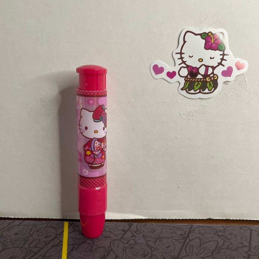 Hello Kitty Cute Cheerful Kimono Collection Click Pen Style Thick Eraser in Red